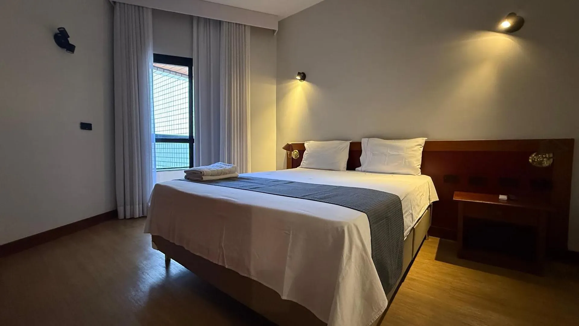 Flat Fantastico No Hotel Bonaparte R Brasília