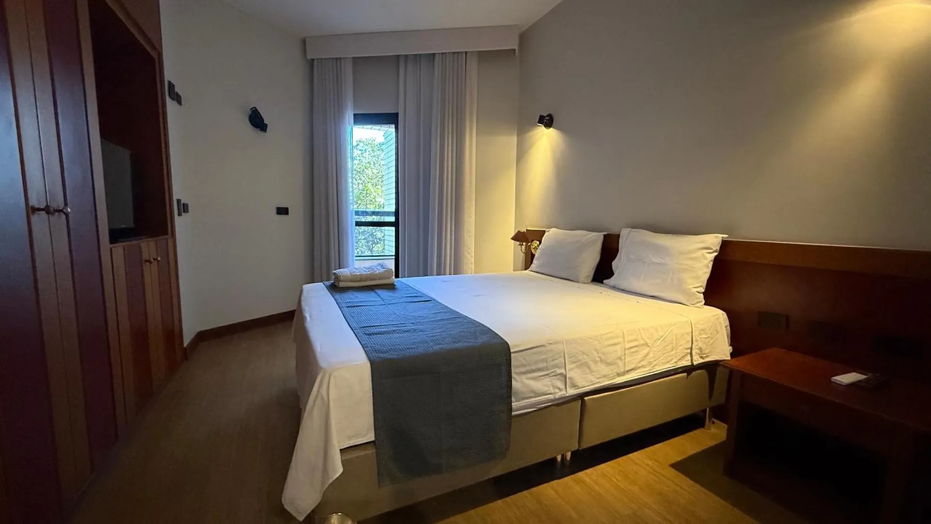 Flat Fantastico No Hotel Bonaparte R Brasília Brasil